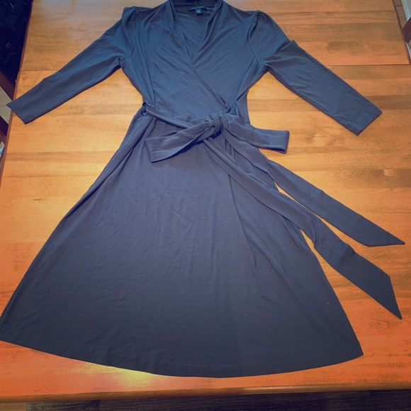 banana republic grey wrap dress BANANA REPUBLIC Green Wrap Dress Size 10  alineconsignment